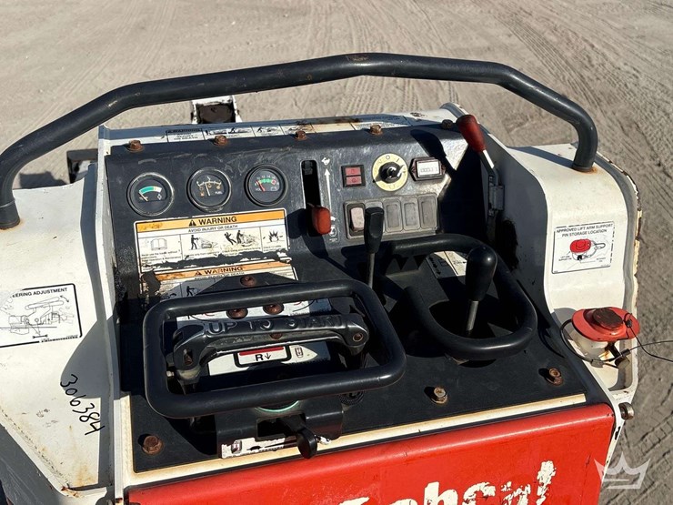 2018-bobcat-mt55-image-13