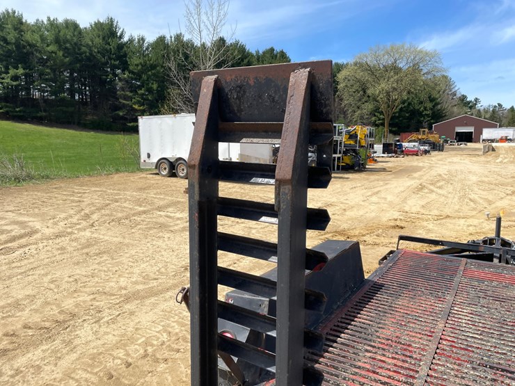 #2012-•-12'-skid-steer-trailer-(no-title)-image-19