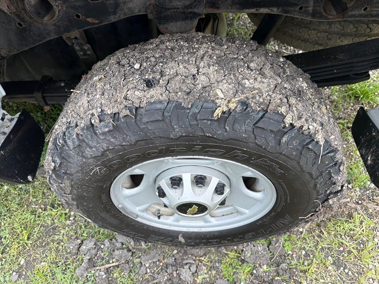 2020-chevrolet-2500-image-8