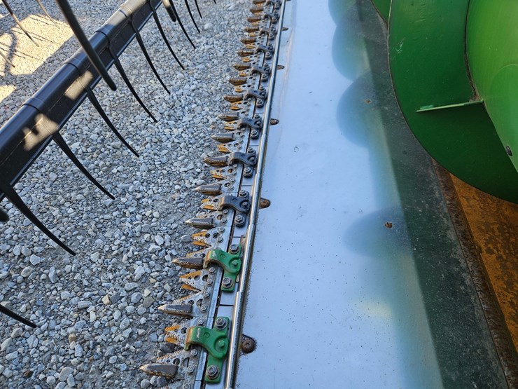 2010-john-deere-635f-image-4
