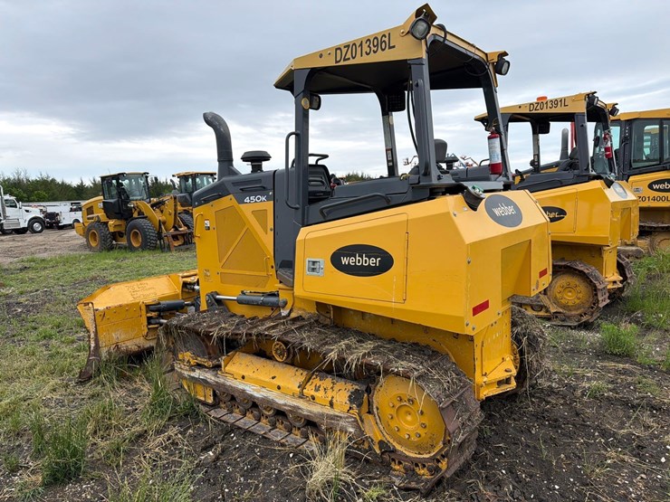 2022-deere-450-lt-image-6