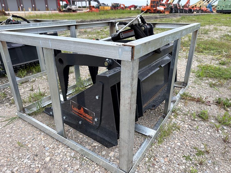 new-landhonor-mrb-72-44w-grapple-bucket-skid-steer-attachment-image-4