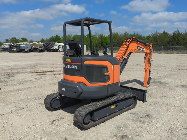 develon-dx35z-7-image-4