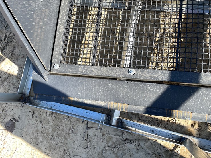 #2341-•-new-wolverine-skid-steer-screening-bucket-attachment-image-9