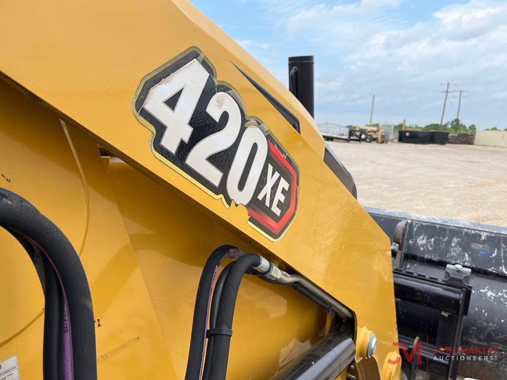 2021-caterpillar-420-xe-image-18