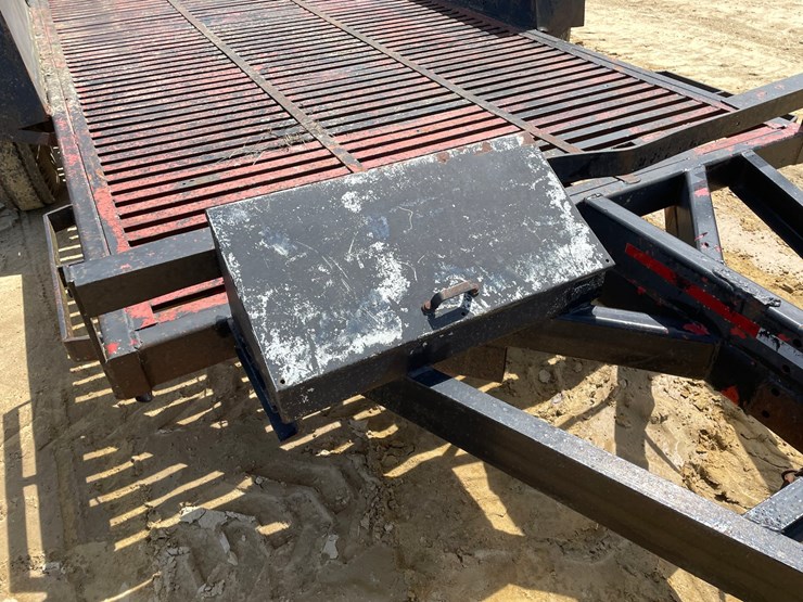 #2012-•-12'-skid-steer-trailer-(no-title)-image-23