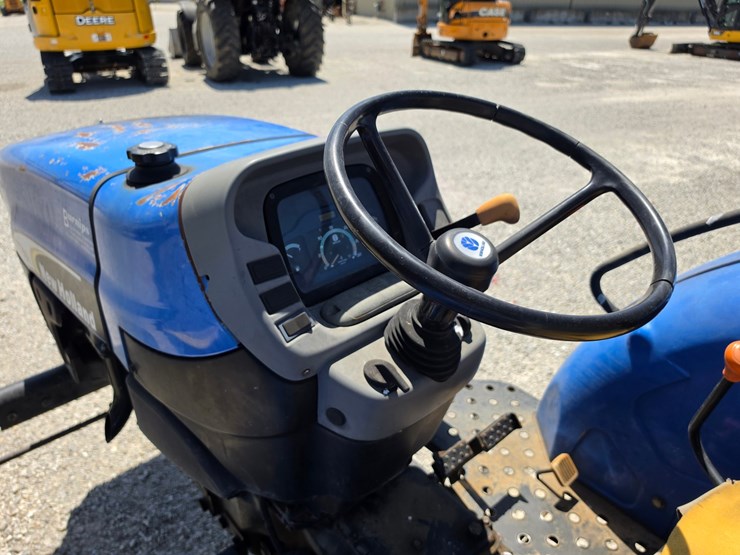 2006-new-holland-tt60a-image-15