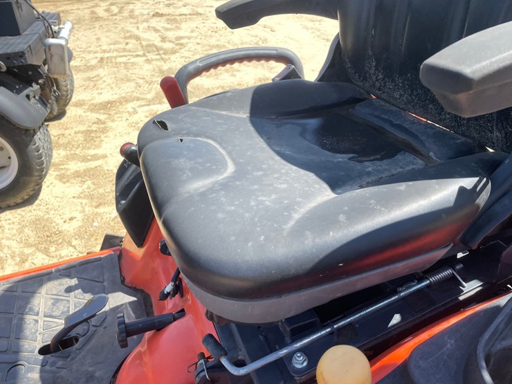 kubota-bx2670-image-33