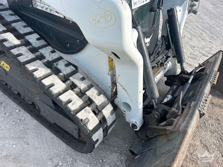 2021-bobcat-t66-image-19