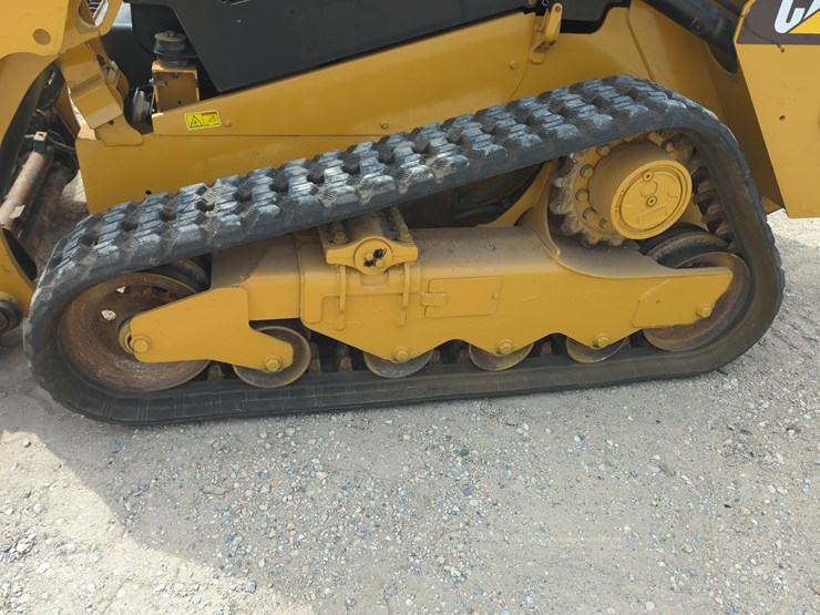 2019-caterpillar-259d-image-6