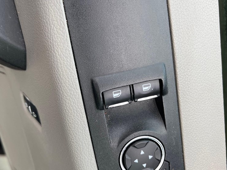 2017-ford-f150-xl-image-7