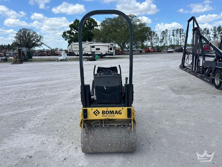 2016-bomag-bw90-image-19