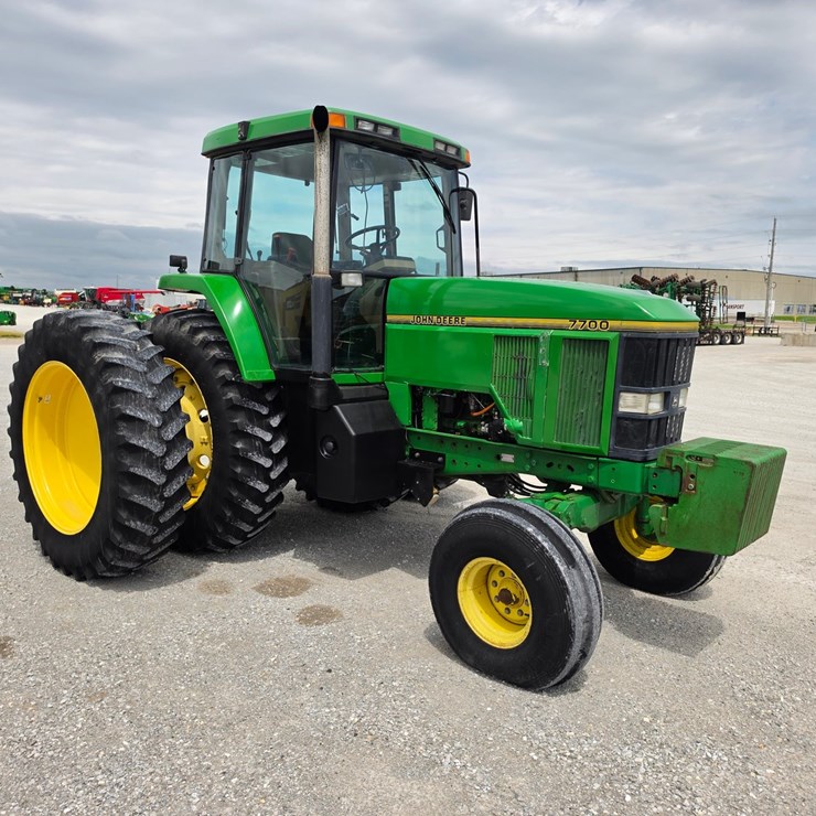 1994 JOHN DEERE 7700