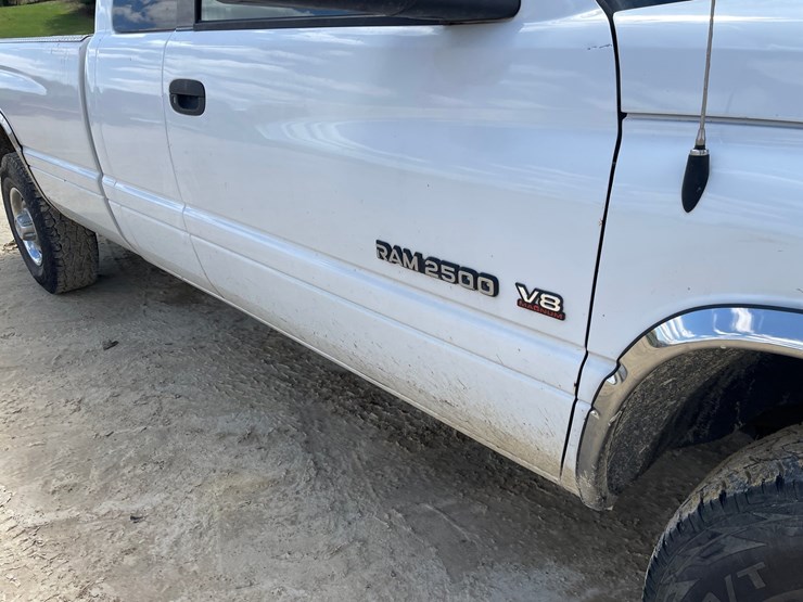 2001-dodge-ram-2500-image-16