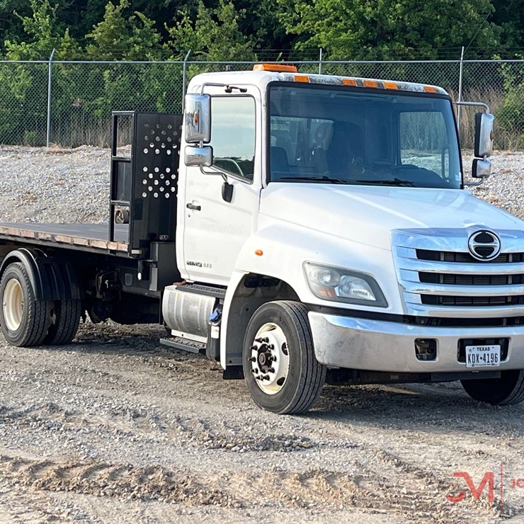2017 HINO 258ALP