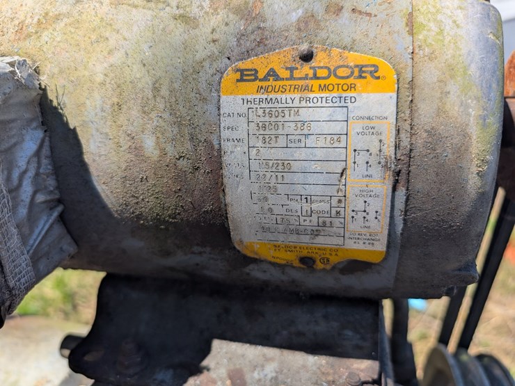 #5462-•-hutchinson-grain-auger-image-4
