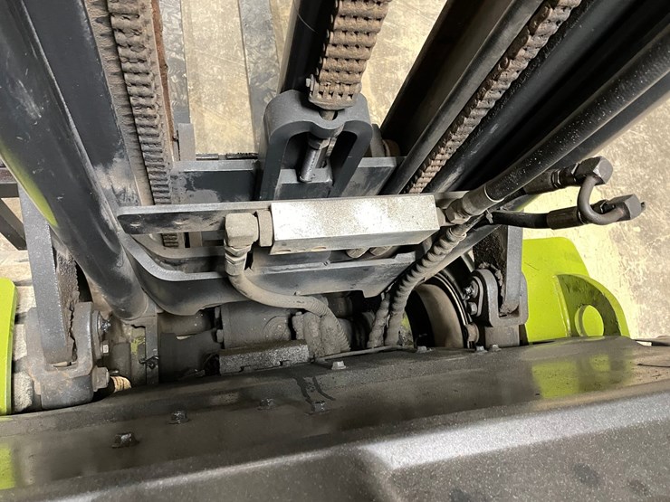 #302-•-clark-4,000lb-propane-forklift-image-15