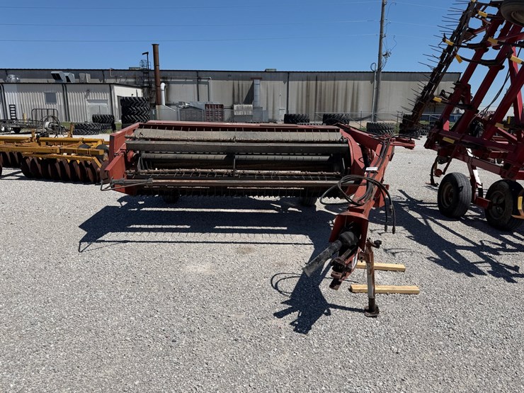 hesston-1130-image-2