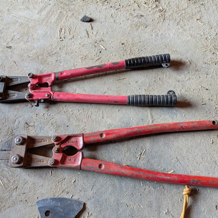 #5522 • Red Wire Cutters