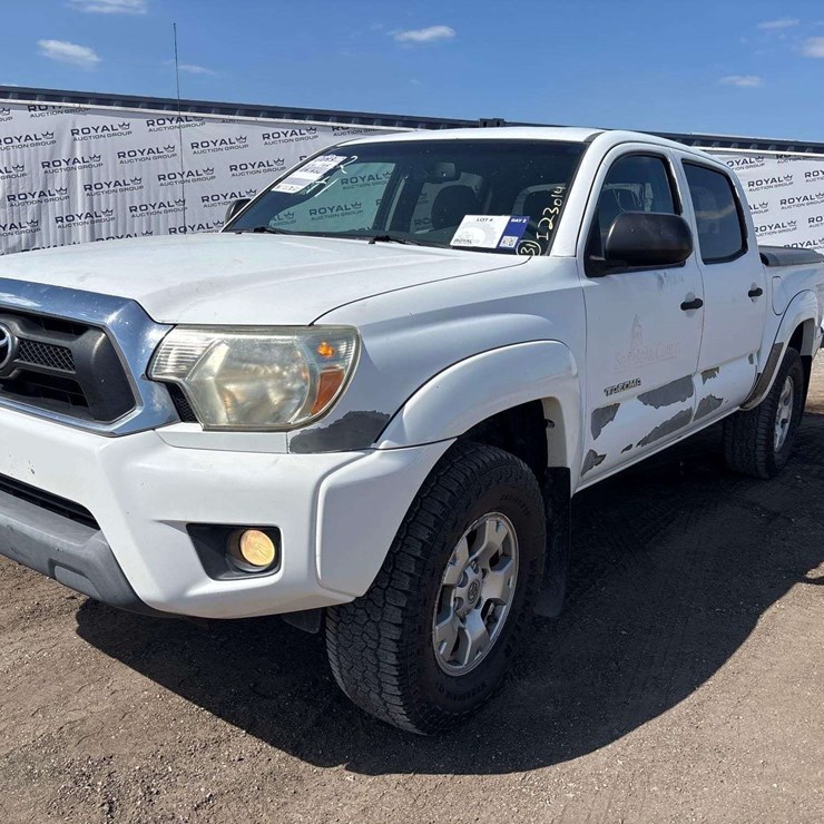 2013 TOYOTA TACOMA