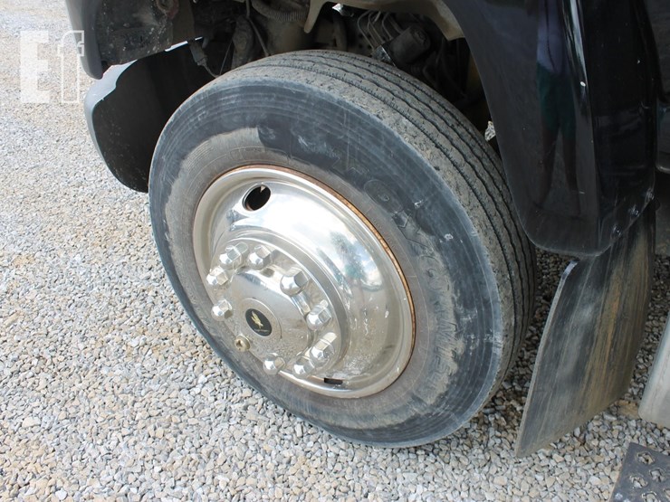 2004-chevrolet-kodiak-c6500-image-9