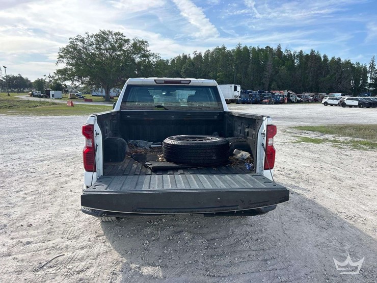 2020-chevrolet-silverado-1500-image-21