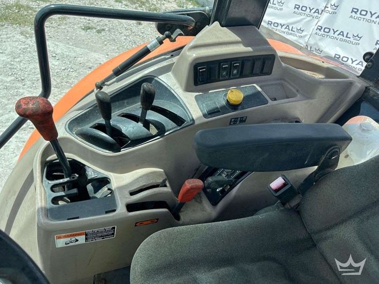 2014-kubota-m9960-image-11