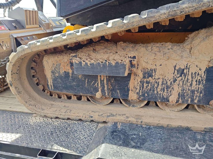 2023-jcb-3ts-8t-image-34