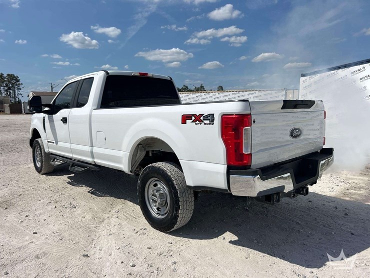 2019-ford-f250-image-4