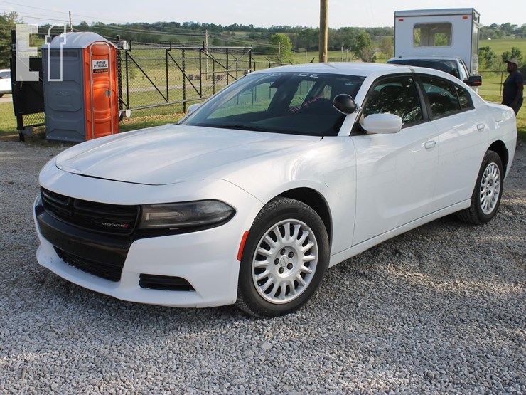 2018-dodge-charger-image-1