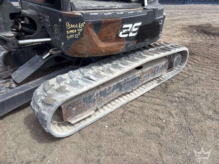 2020-bobcat-e26-image-24