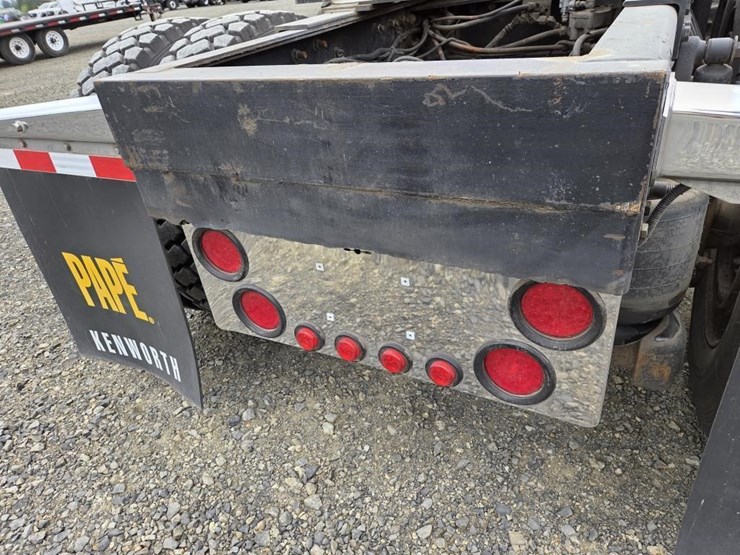 2012-kenworth-t800-image-54
