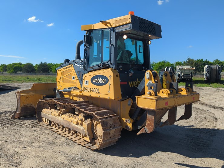 2022-deere-700l-xlt-image-5