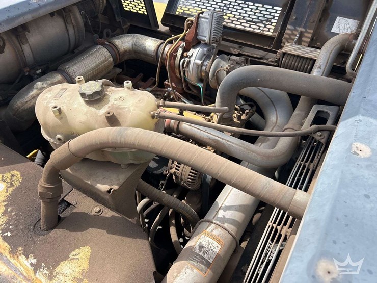 2016-deere-250g-lc-image-10
