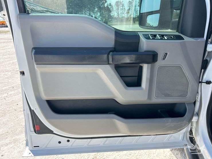 2019-ford-f250-image-10
