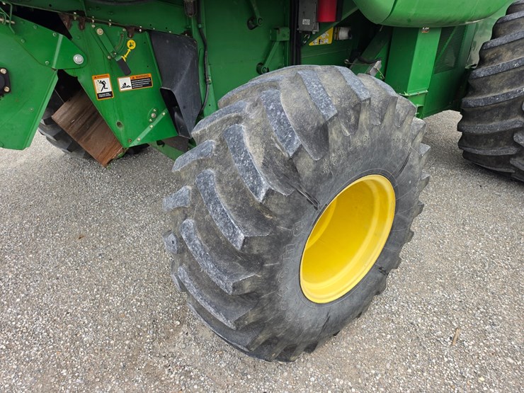 2004-john-deere-9660-sts-image-23