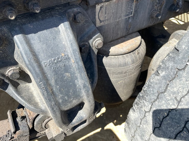 2013-kenworth-t660-image-64