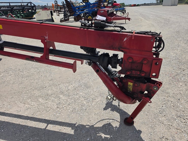 2018-new-holland-313-image-11