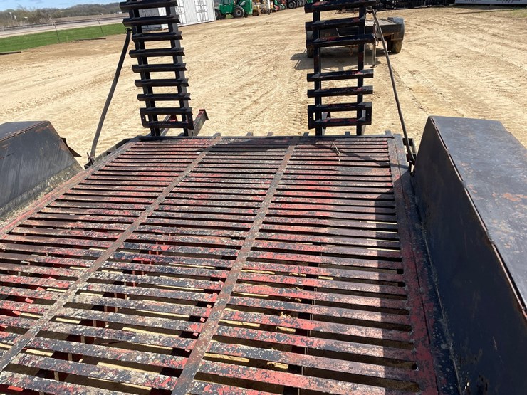 #2012-•-12'-skid-steer-trailer-(no-title)-image-11