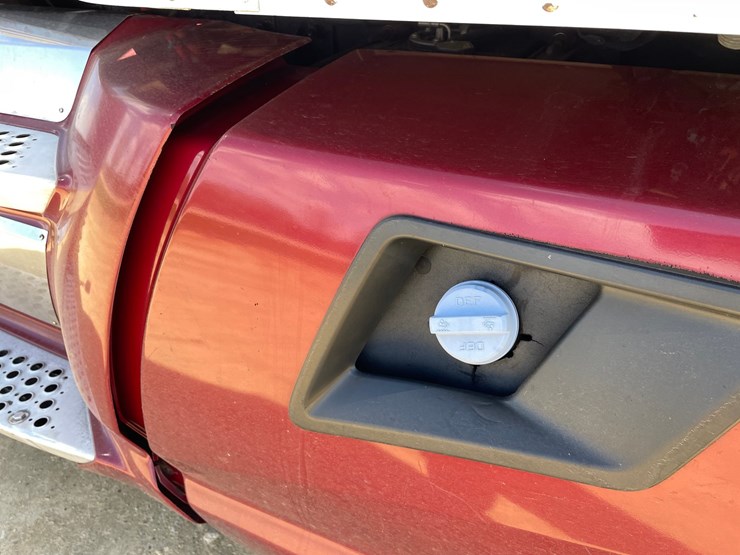 2013-kenworth-t660-image-41