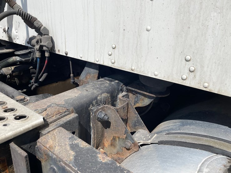 2013-kenworth-t660-image-70