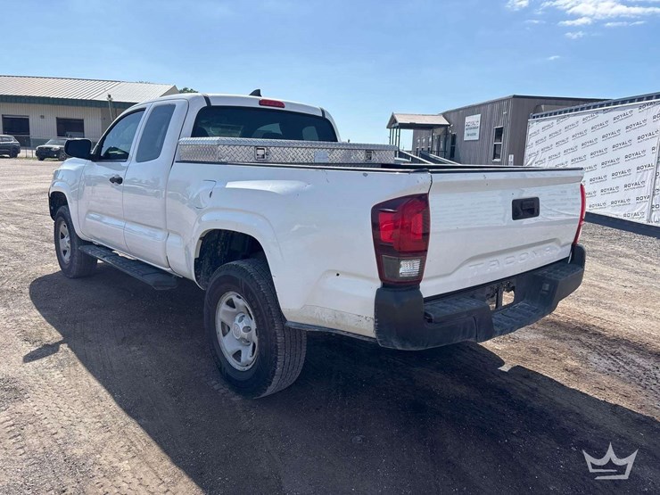 2018-toyota-tacoma-image-4