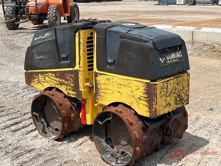 2017-bomag-bmp8500-image-3