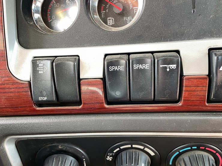 2008-kenworth-t660-image-60