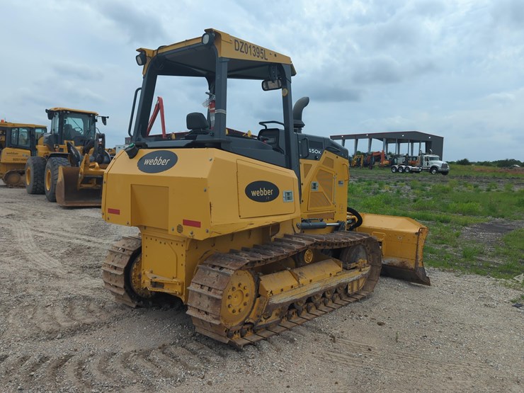2022-deere-450-lt-image-4