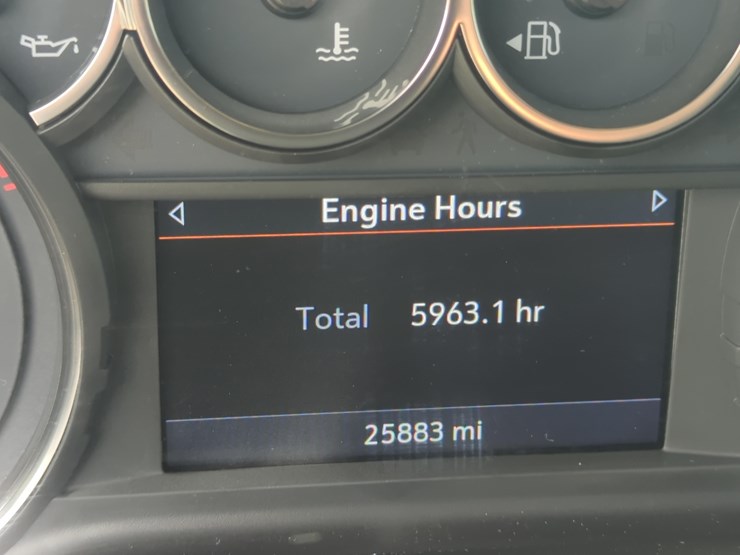 2022-chevrolet-2500-image-13