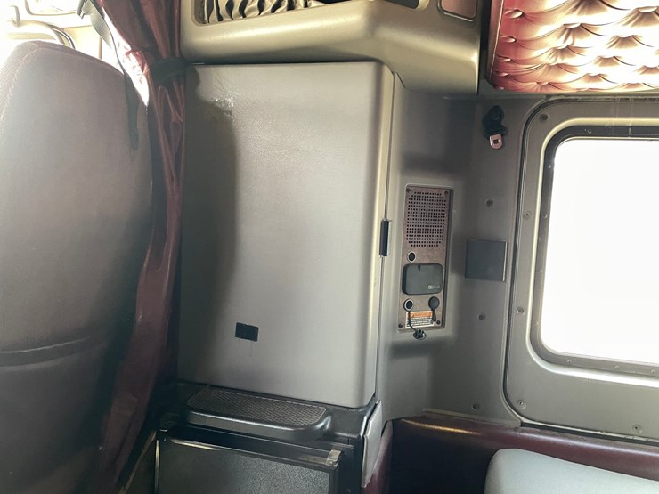 2008-kenworth-t660-image-72