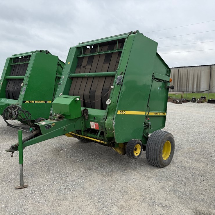 JOHN DEERE 530
