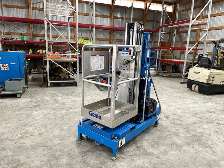 #305-•-geni-iwp-20s-push-around-aerial-work-platform-image-3