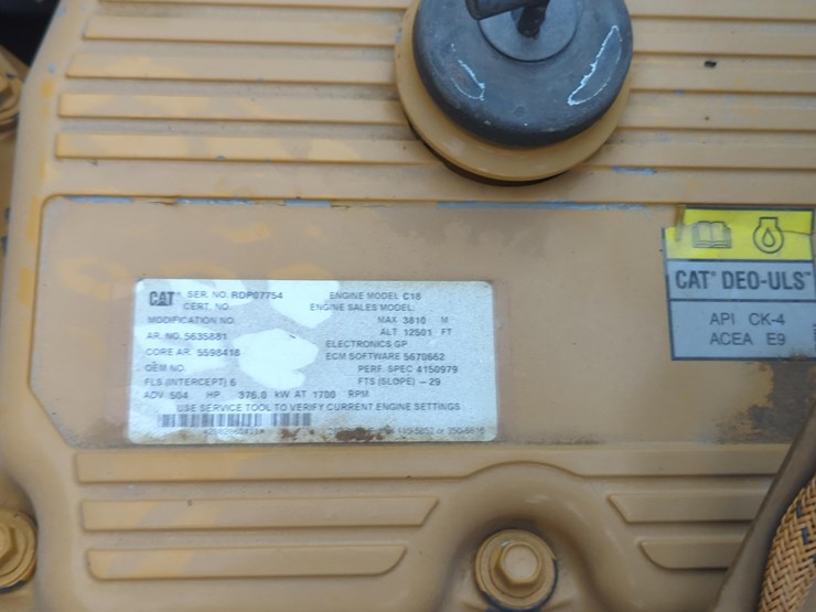 2019-caterpillar-745-image-12